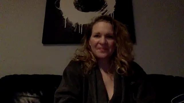 Snapshot of less-is-moore chatting on February 8, 2026, 3:43 pm less-is-moore online show from February 8, 2026, 3:43 pm