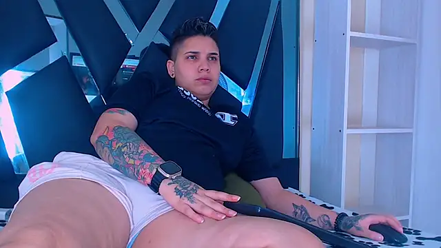 karla sexy21 online show from November 12, 2025, 4:16 am