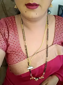 Snapshot of Niharika555 chatting on April 7, 2026, 11:01 am Niharika555 online show from April 7, 2026, 11:01 am