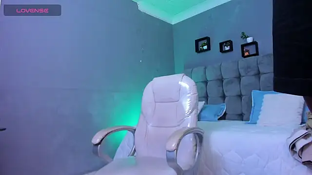 Ares di martin online show from November 18, 2025, 5:44 am