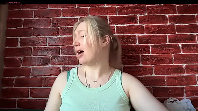 CitrusBlissss online show from November 5, 2025, 2:47 am