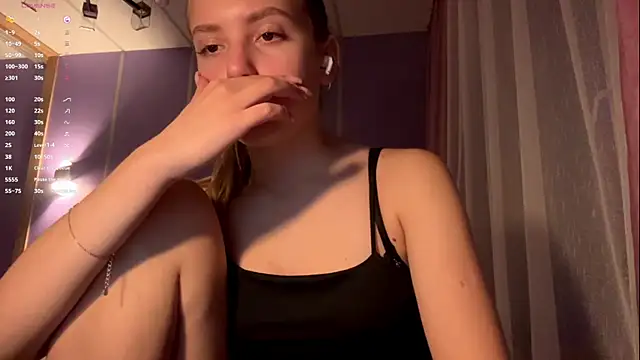 LinaMoonBlessed online show from December 20, 2025, 11:35 am