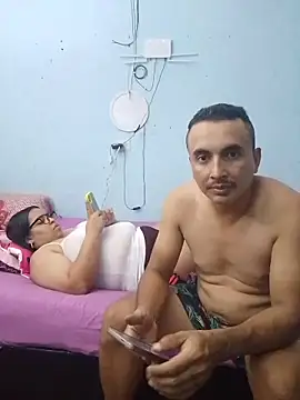 miroqui143 online show from November 6, 2025, 1:09 am