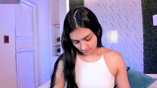 AidaJones online show from December 22, 2025, 11:43 am