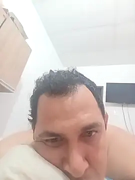 jose160824 online show from October 28, 2025, 6:34 am