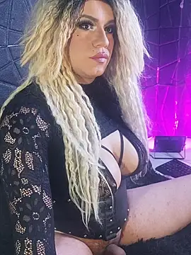 hi lucy online show from October 23, 2025, 10:52 pm