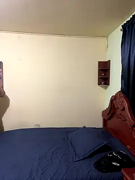 Snapshot of MaxDell chatting on September 9, 2025, 12:32 am MaxDell online show from September 9, 2025, 12:32 am