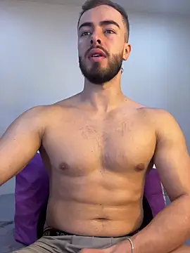 MaxDell online show from April 23, 2026, 7:37 pm