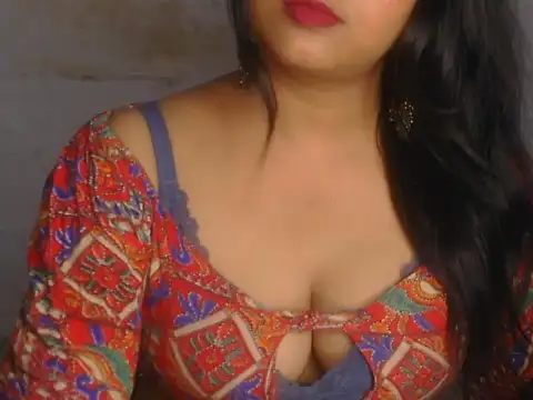 Snapshot of POOJA_199 chatting on July 17, 2026, 8:22 am POOJA 199 online show from July 17, 2026, 8:22 am