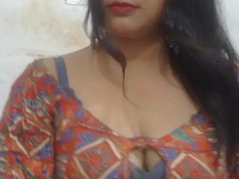 Snapshot of POOJA_199 chatting on July 11, 2026, 8:03 am POOJA 199 online show from July 11, 2026, 8:03 am