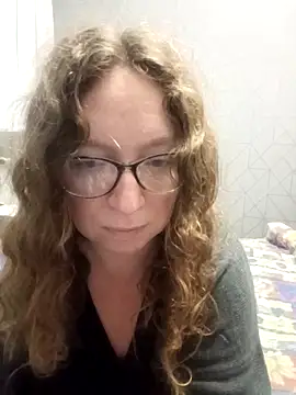 PerpetuaAnastagi online show from October 19, 2025, 5:10 am