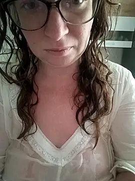 PerpetuaAnastagi online show from September 13, 2025, 6:57 am