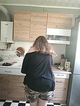 PerpetuaAnastagi online show from October 4, 2025, 8:05 am