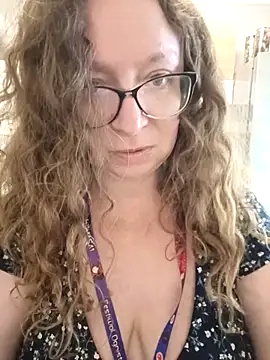 PerpetuaAnastagi online show from September 21, 2025, 2:00 pm