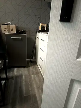 PerpetuaAnastagi online show from September 19, 2025, 5:44 am