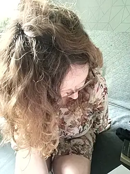 PerpetuaAnastagi online show from October 3, 2025, 11:45 am