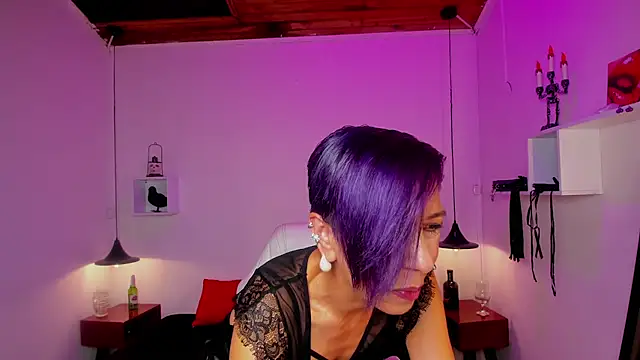 Snapshot of Trinityy__ chatting on June 25, 2026, 7:30 pm Trinityy online show from June 25, 2026, 7:30 pm