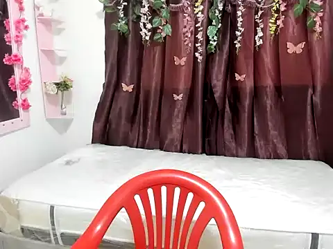 Liana hot12 online show from October 31, 2025, 1:52 pm