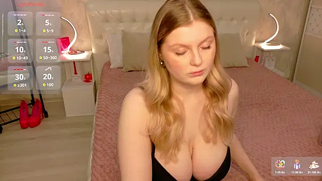 AmeliaDiamond online show from February 4, 2026, 11:11 pm