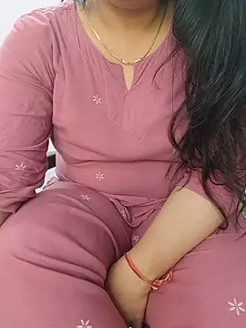 Snapshot of roshni_agrawal0 chatting on May 15, 2026, 8:12 am roshni agrawal0 online show from May 15, 2026, 8:12 am