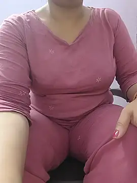 Snapshot of roshni_agrawal0 chatting on May 24, 2026, 2:50 pm roshni agrawal0 online show from May 24, 2026, 2:50 pm