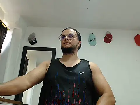 cloudsxxx online show from July 24, 2026, 1:51 pm