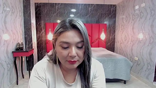 LatinaHoleQueen online show from March 9, 2026, 3:15 pm