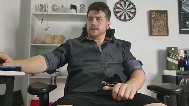 Snapshot of aaron_nvk chatting on February 21, 2026, 11:18 pm aaron nvk online show from February 21, 2026, 11:18 pm