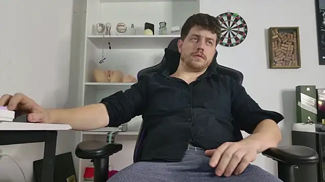 Snapshot of aaron_nvk chatting on March 3, 2026, 4:19 am aaron nvk online show from March 3, 2026, 4:19 am