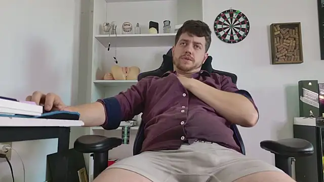 Snapshot of aaron_nvk chatting on February 26, 2026, 9:04 pm aaron nvk online show from February 26, 2026, 9:04 pm