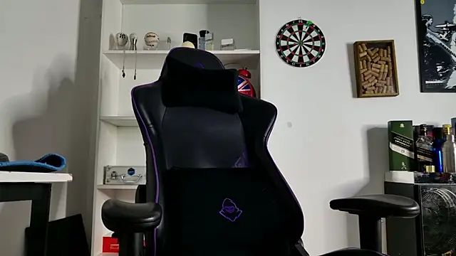 Snapshot of aaron_nvk chatting on January 18, 2026, 12:58 am aaron nvk online show from January 18, 2026, 12:58 am