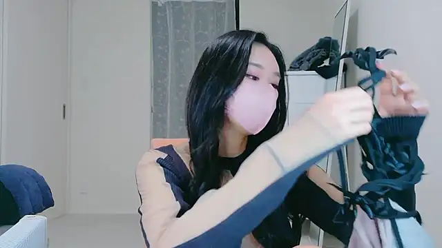 ramuchan desu online show from April 5, 2026, 12:06 am