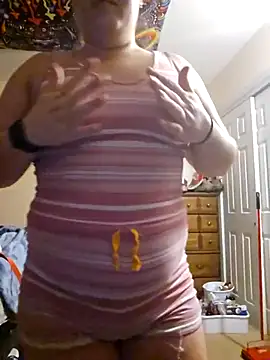 Snapshot of nuttiebuddy1 chatting on September 21, 2025, 2:39 am nuttiebuddy1 online show from September 21, 2025, 2:39 am