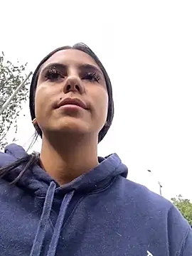 Sarahcutexoxox online show from September 24, 2025, 9:10 pm