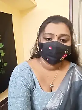 Snapshot of Pavani-Sexy chatting on February 11, 2026, 10:04 am Pavani-Sexy online show from February 11, 2026, 10:04 am