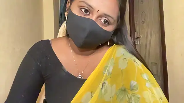 Snapshot of Pavani-Sexy chatting on February 25, 2026, 7:36 pm Pavani-Sexy online show from February 25, 2026, 7:36 pm