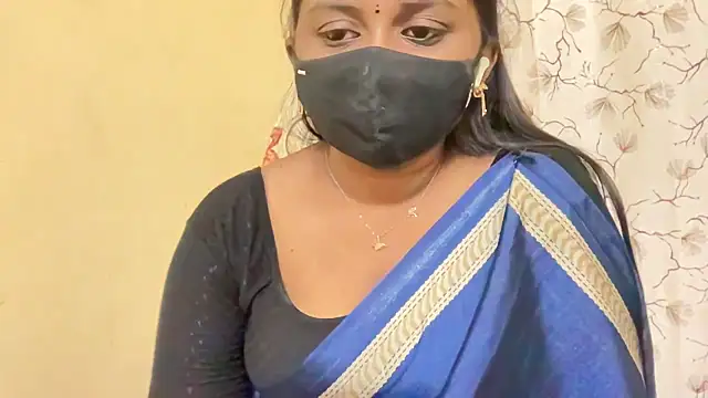 Pavani-Sexy online show from April 5, 2026, 6:03 pm