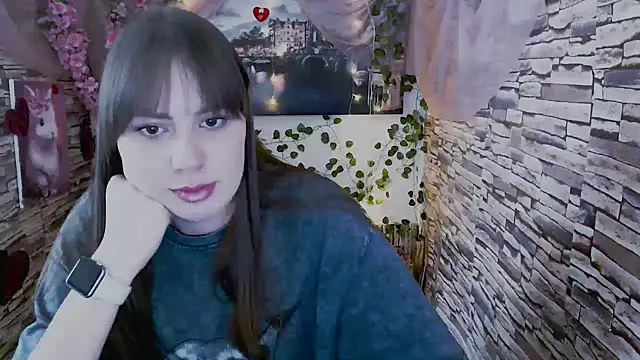 Amanda Bright  online show from September 20, 2025, 11:26 am