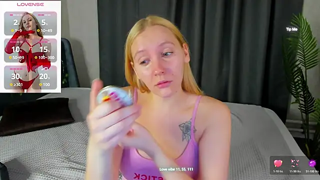 Anna Chelsea online show from November 14, 2025, 12:25 am