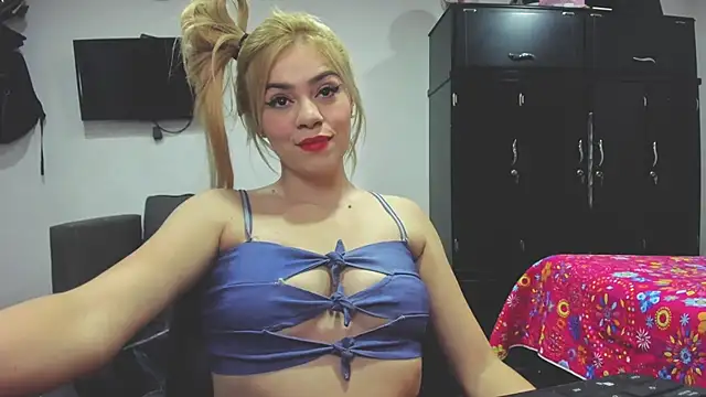 KATA BLONDE online show from January 10, 2026, 2:40 am