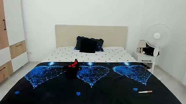 Snapshot of EvvaBBW chatting on September 11, 2025, 7:25 pm EvvaBBW online show from September 11, 2025, 7:25 pm