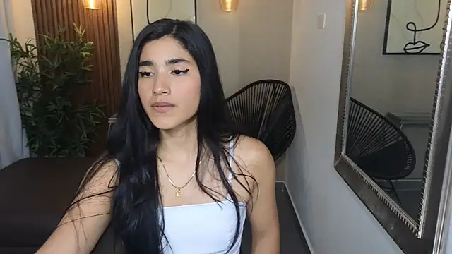 Snapshot of Lia_Mar_ chatting on October 17, 2025, 6:10 pm Lia Mar online show from October 17, 2025, 6:10 pm