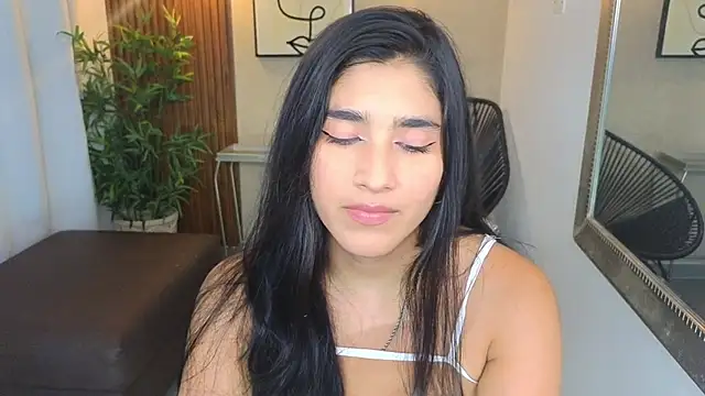 Snapshot of Lia_Mar_ chatting on October 18, 2025, 6:10 pm Lia Mar online show from October 18, 2025, 6:10 pm