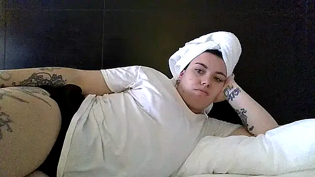 princessbr 013 online show from February 6, 2026, 3:41 pm