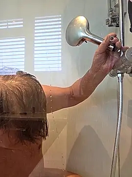 Oorse1966 online show from November 15, 2025, 9:57 am