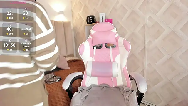 Snapshot of Clhoe_Johnson chatting on March 6, 2026, 12:55 pm Clhoe Johnson online show from March 6, 2026, 12:55 pm