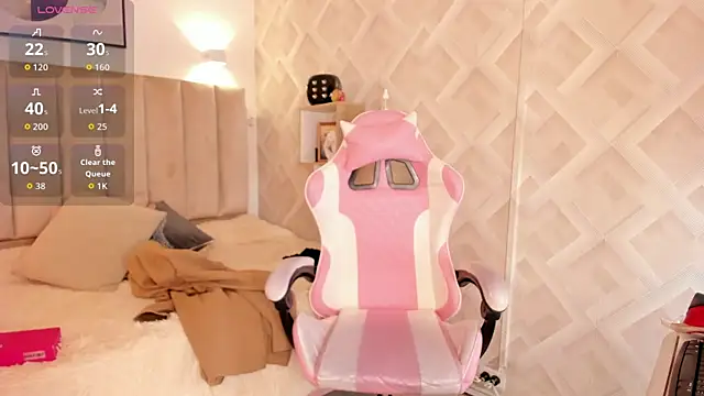 Snapshot of Clhoe_Johnson chatting on April 6, 2026, 12:50 pm Clhoe Johnson online show from April 6, 2026, 12:50 pm