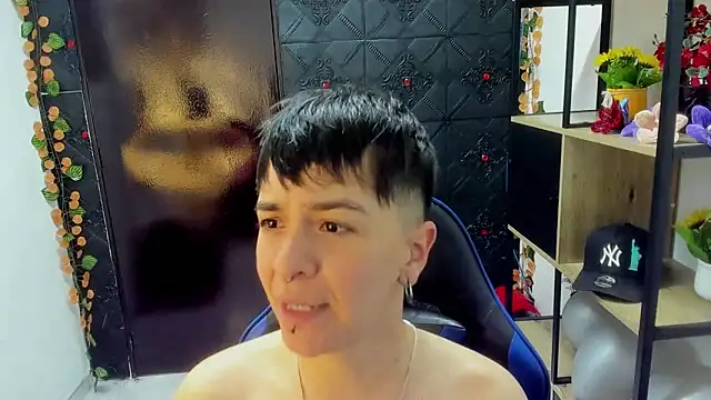  Hannah Hot online show from April 7, 2026, 2:24 am