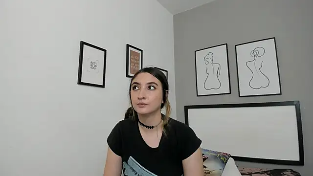 Alice Dickinssonn online show from February 28, 2026, 9:03 pm