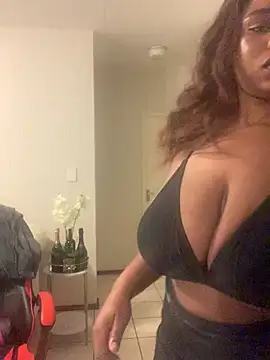 jayjayja19 online show from April 19, 2026, 4:46 am